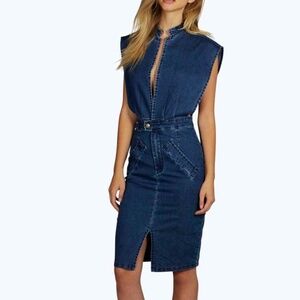 The best denim dress I've ever seen!